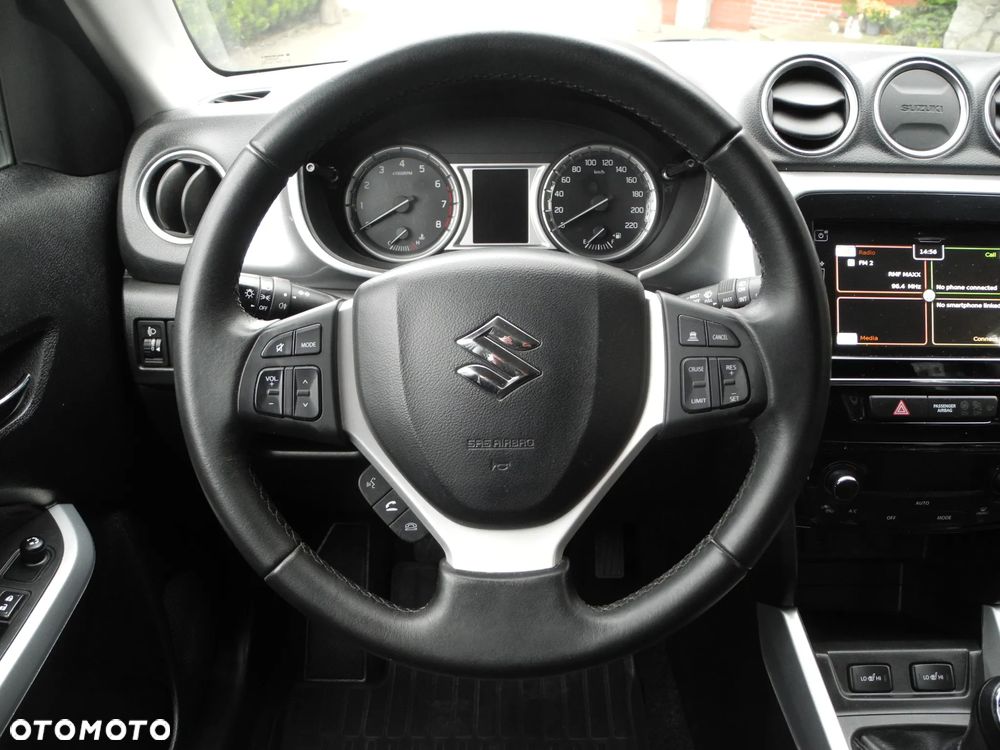 Suzuki Vitara - 8