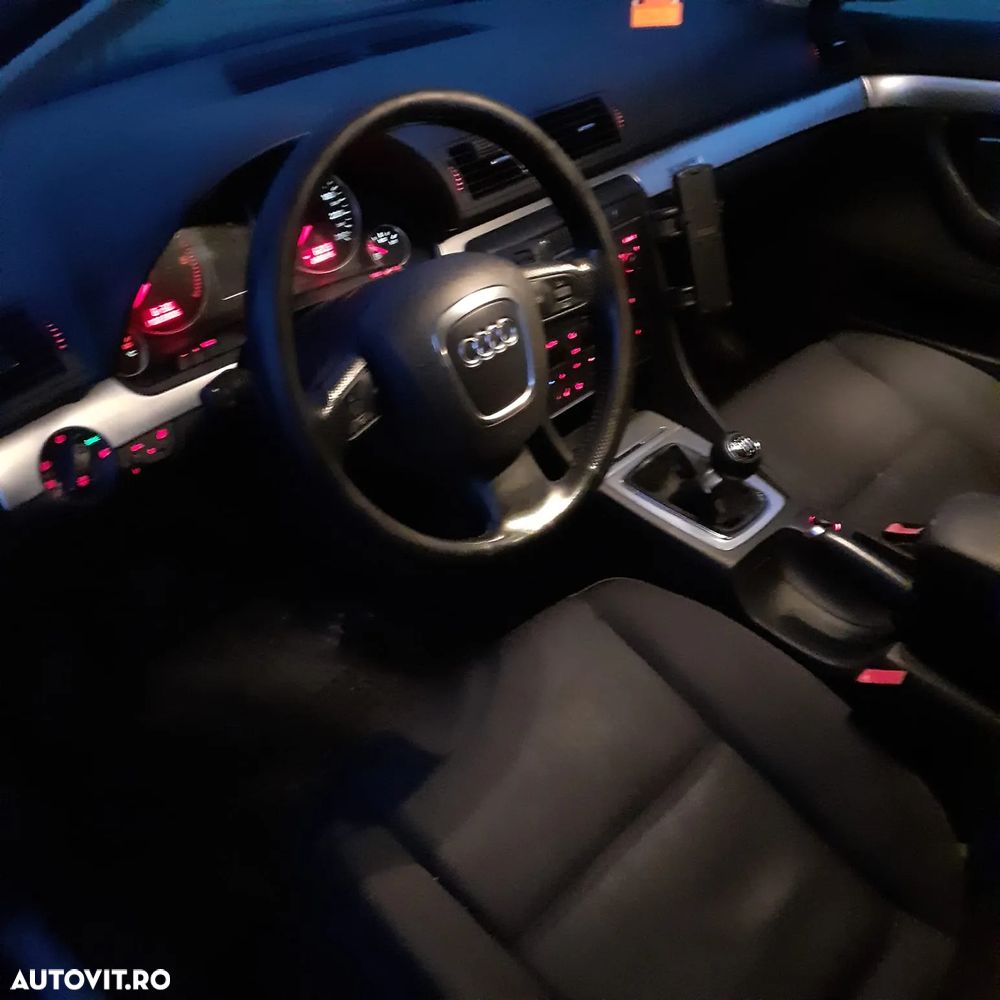 Audi A4 2.0 TDI DPF quattro - 6