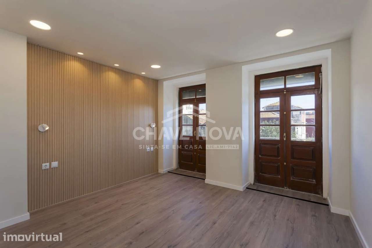 T1 Último Piso c/ Vistas no Bonfim (Porto) - Grande imagem: 4/19