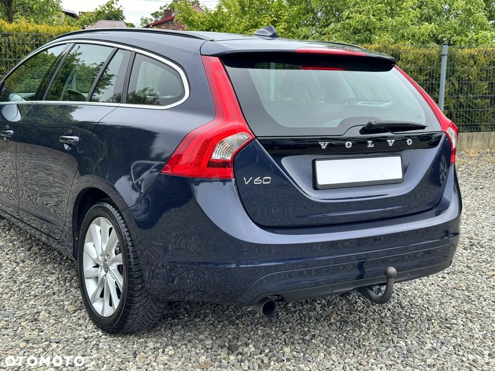 Volvo V60 D2 Summum - 23