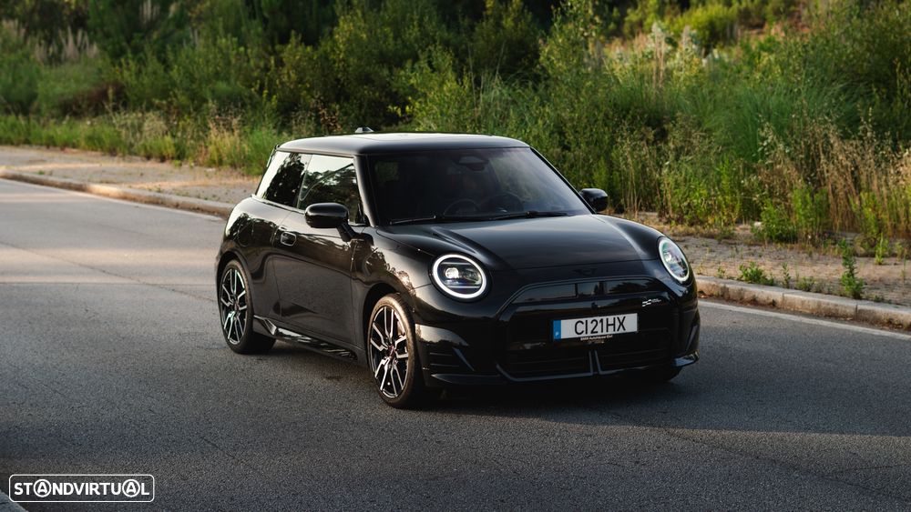 MINI 3 Portas Cooper E JCW XL - 2