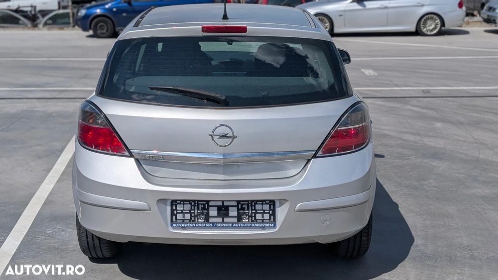 Opel Astra Classic III 1.6 - 4