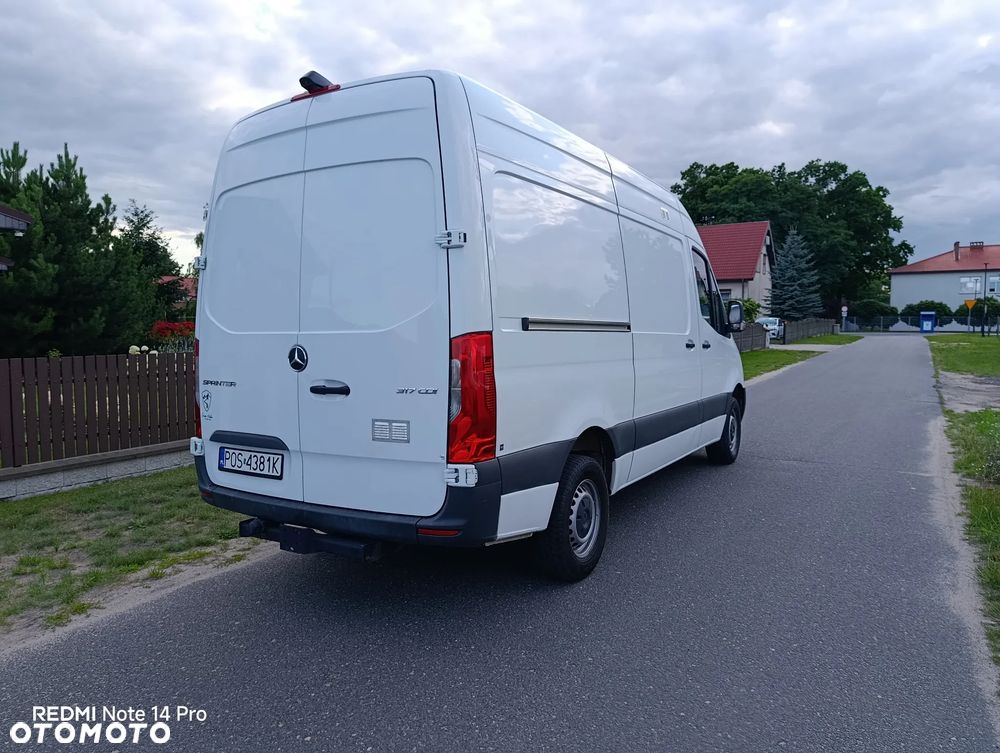 Mercedes-Benz Sprinter - 12
