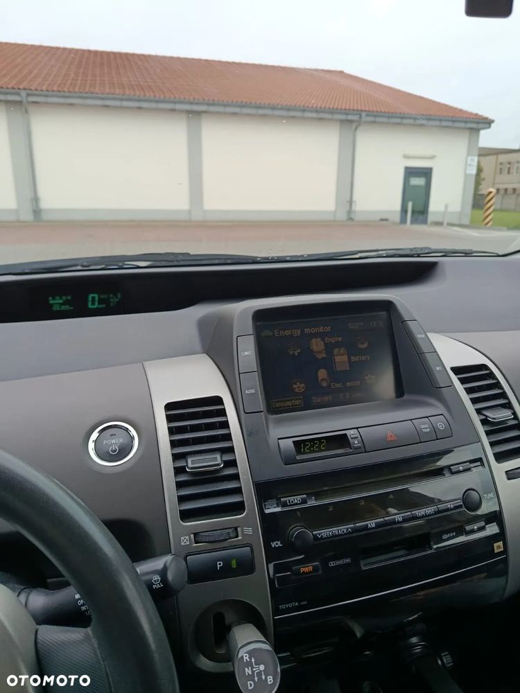 Toyota Prius - 5