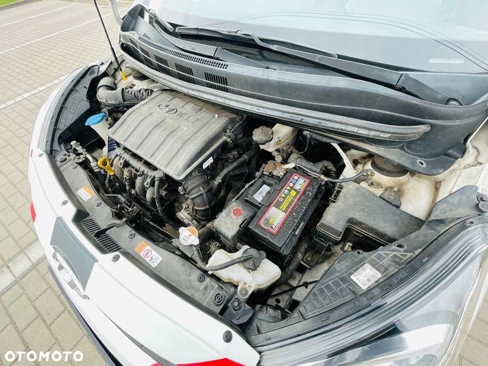 Hyundai i10 1.2 Fifa World Cup Edition - 29