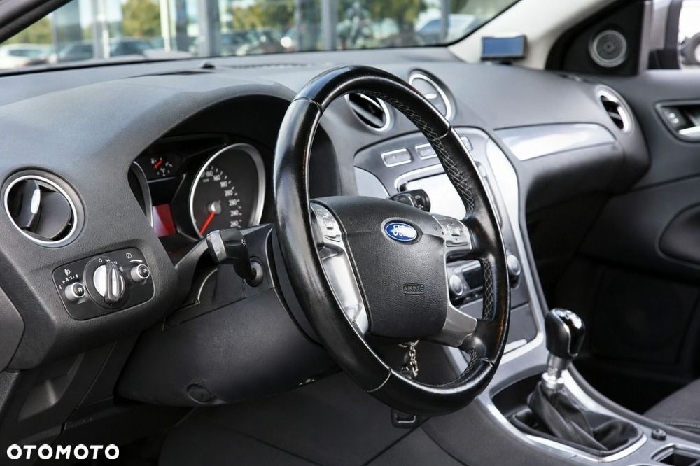 Ford Mondeo - 14