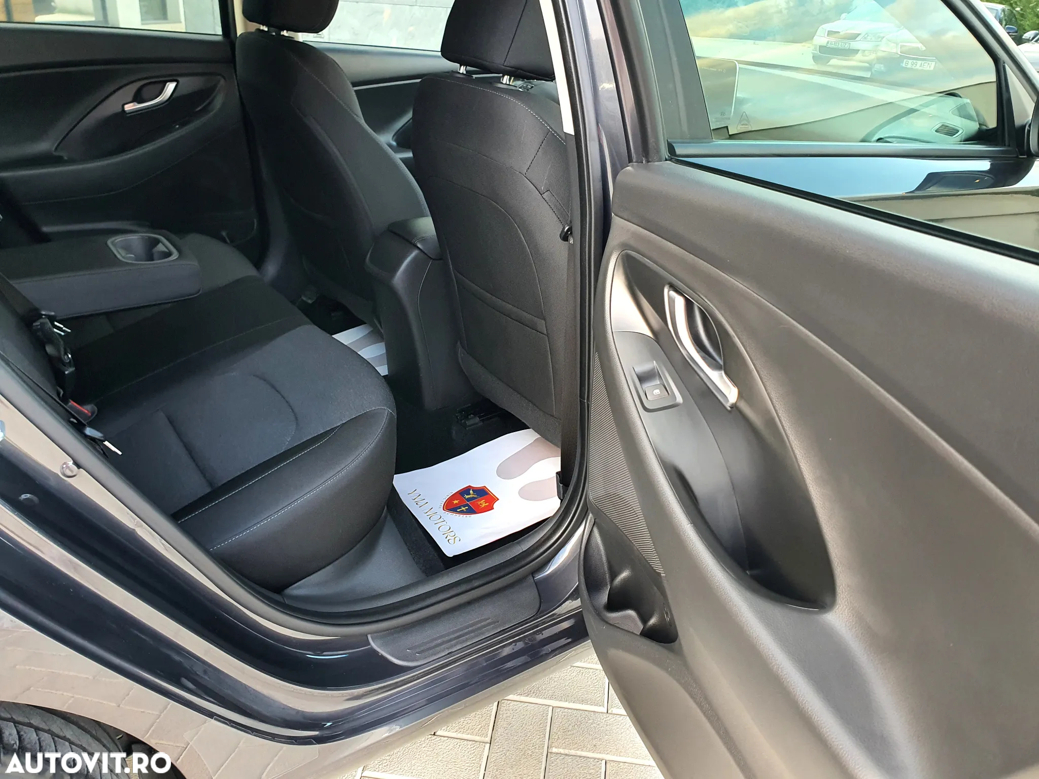 Hyundai i30 Kombi 1.6 CRDI DCT Intro - 20