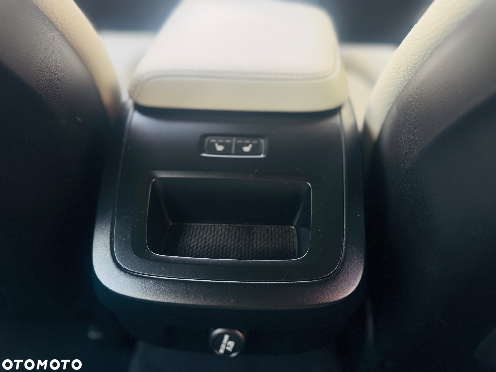 Volvo V60 D3 Geartronic Momentum Pro - 11