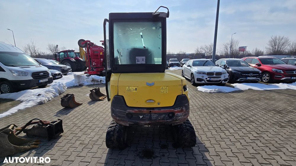 Yanmar SV26 - 4