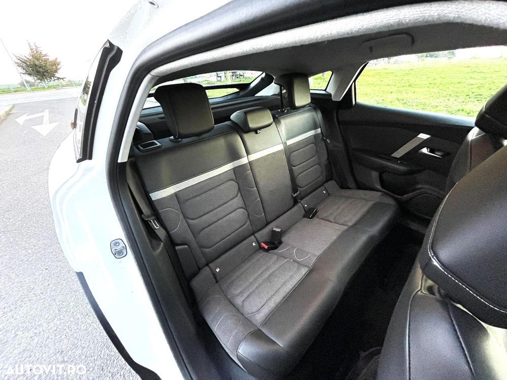 Citroën C4 PureTech 100 Stop&Start FEEL - 28