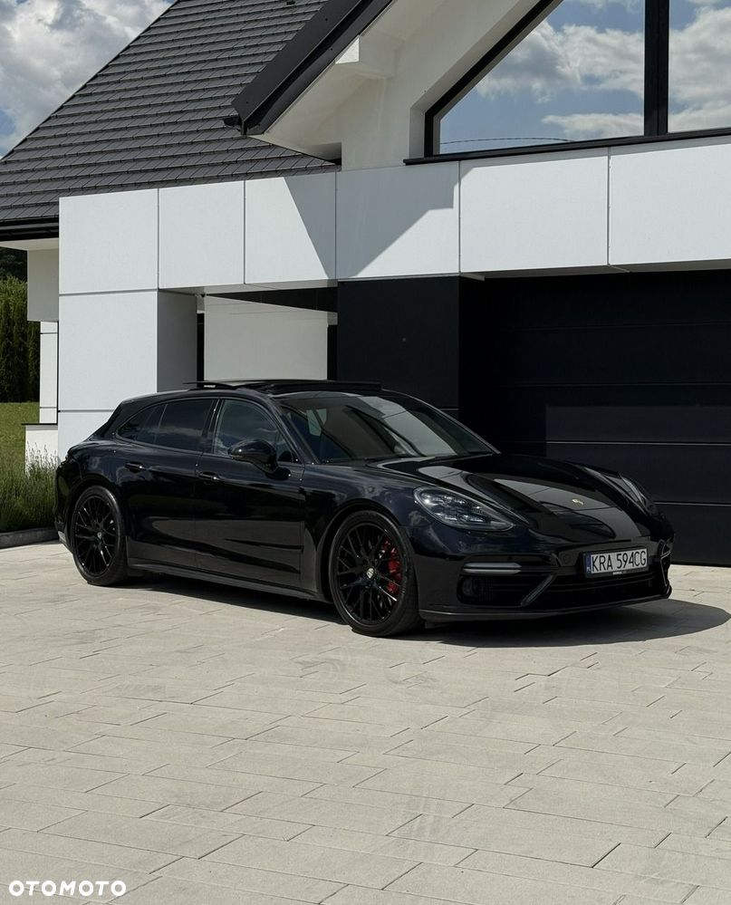 Porsche Panamera Turbo - 11