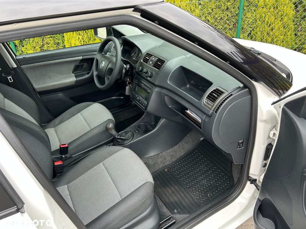 Skoda Fabia 1.2 HTP STYLE EDITION - 20