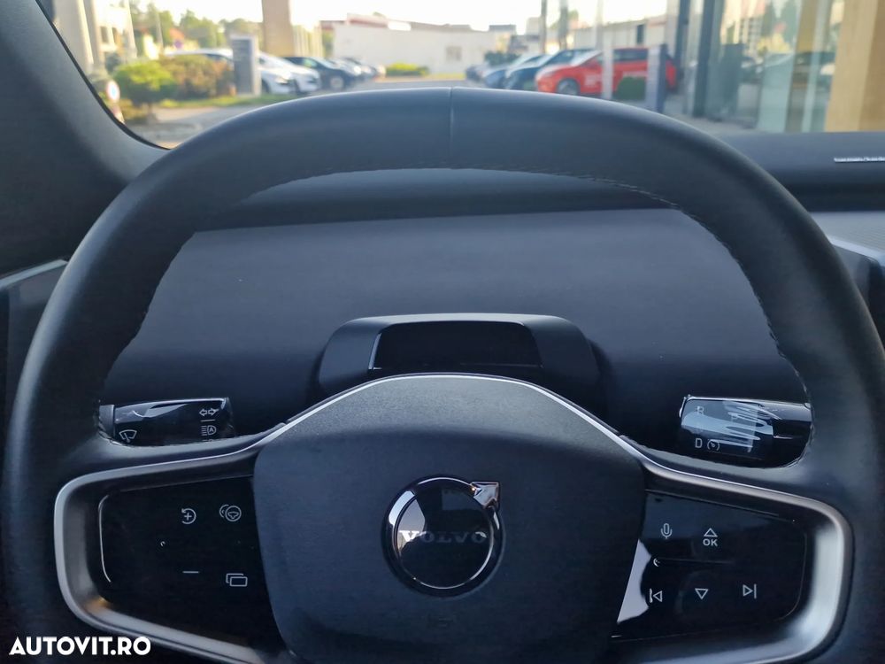Volvo EX30 - 12