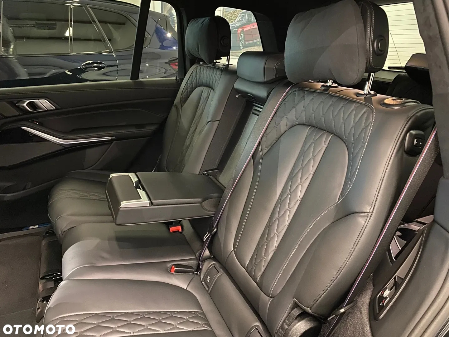 BMW X7 - 25