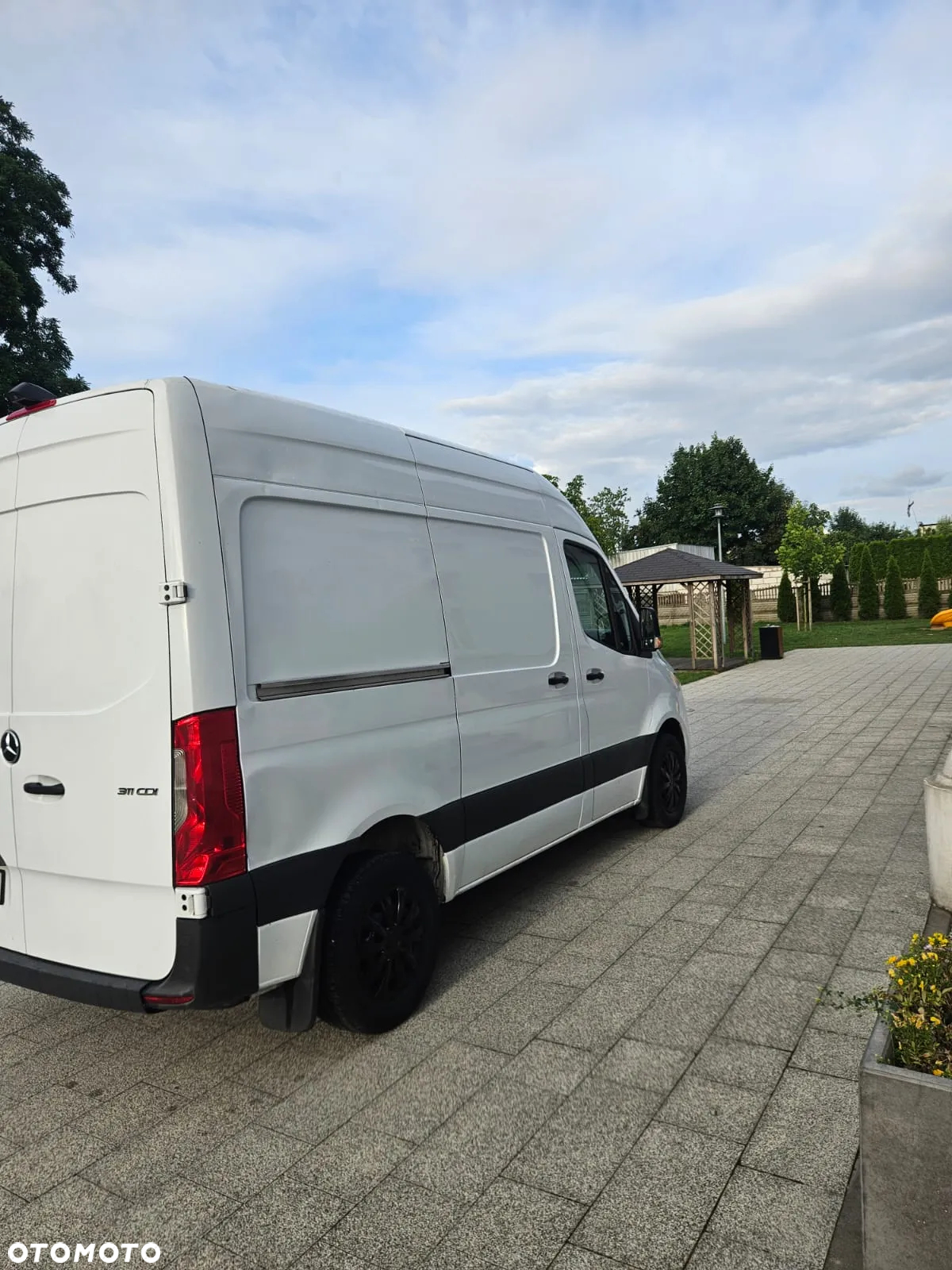 Mercedes-Benz Sprinter - 4