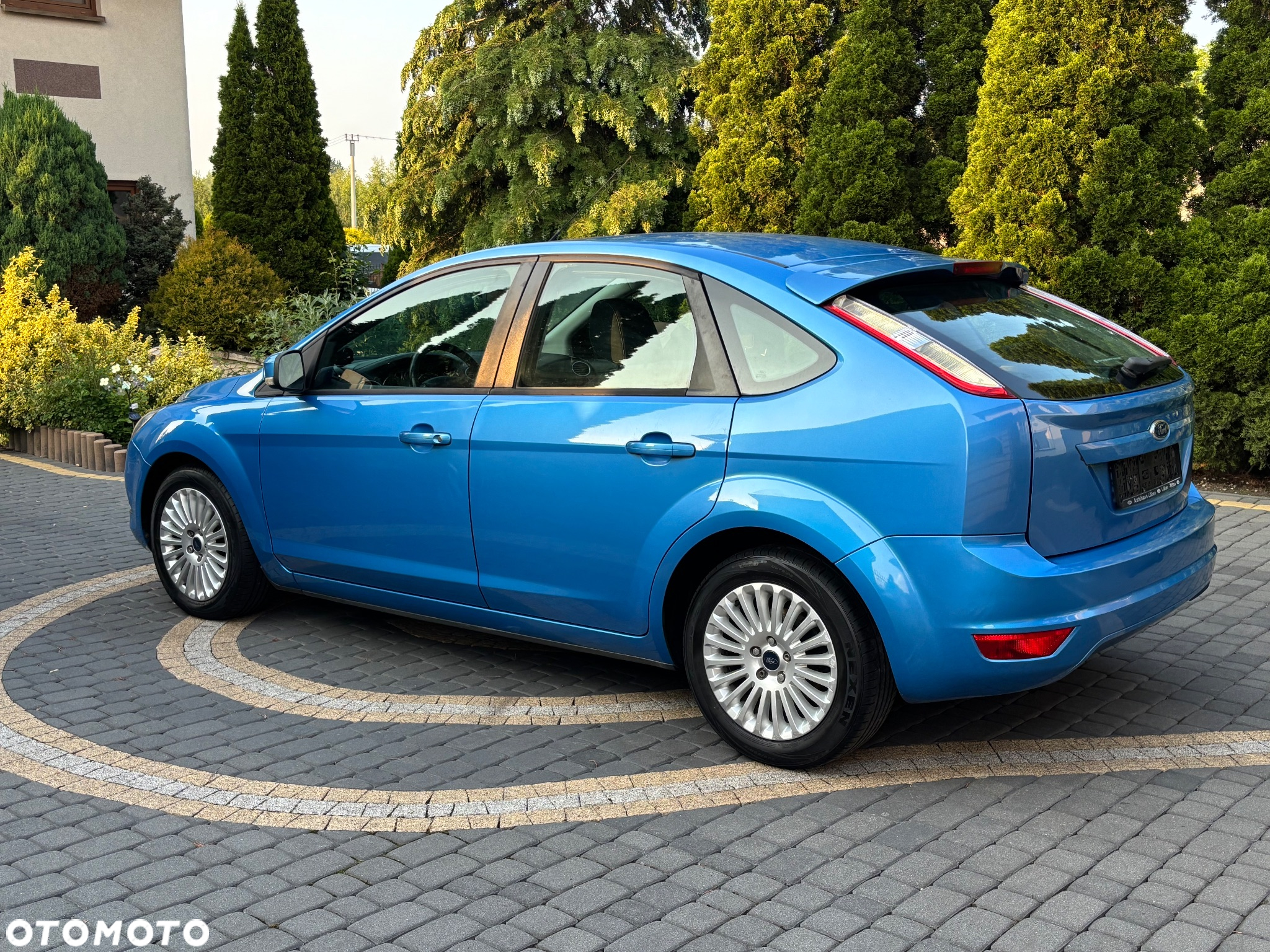 Ford Focus 2.0 16V Sport - 11