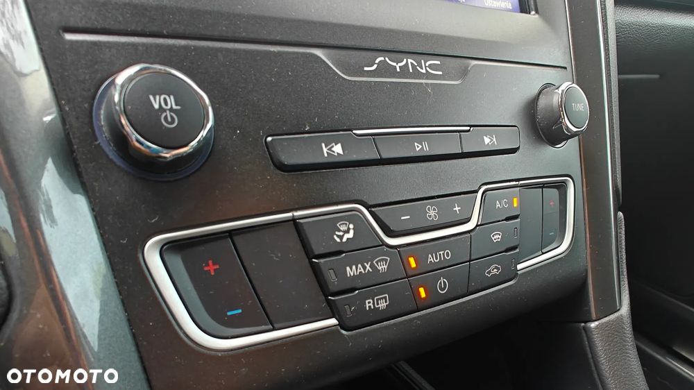 Ford Mondeo 2.0 Hybrid Titanium - 15