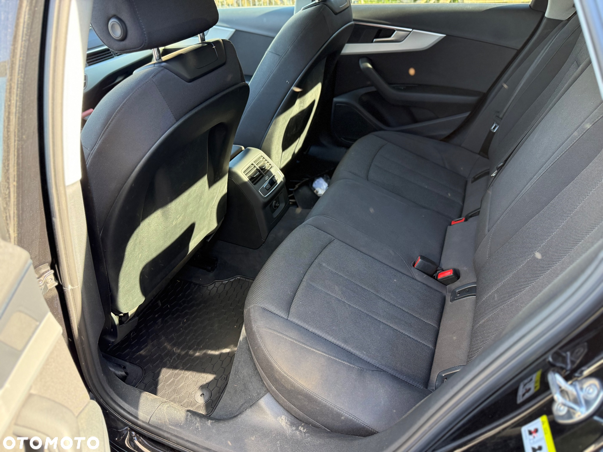 Audi A4 Limousine - 9