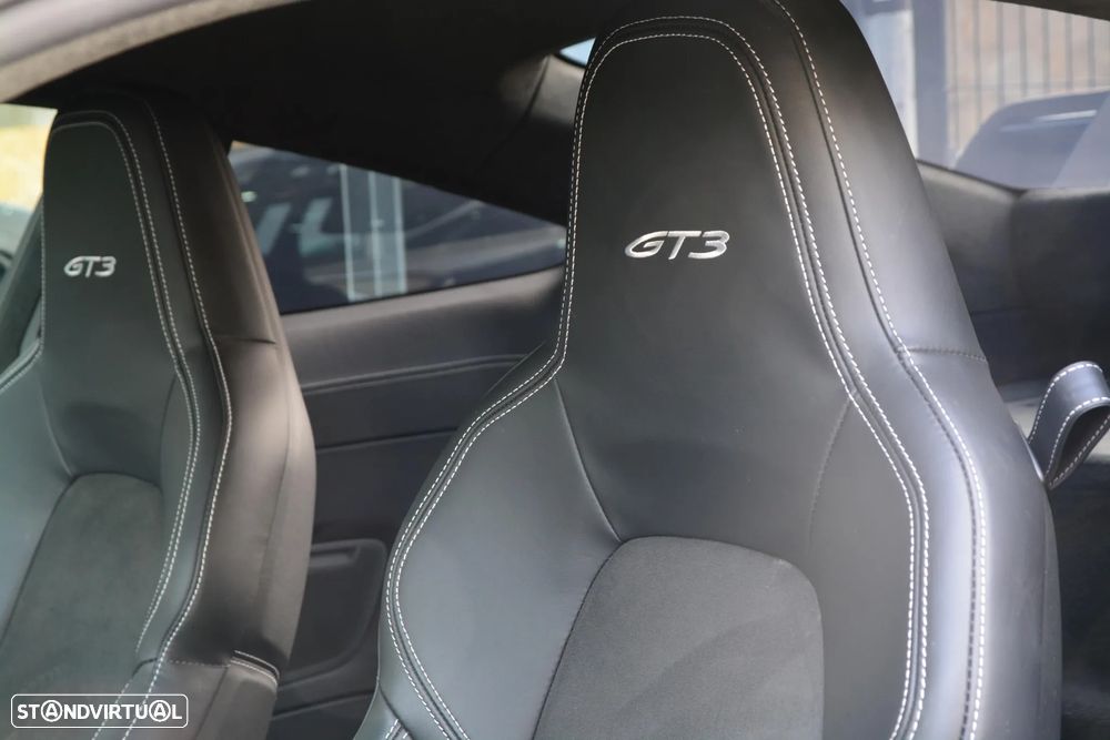 Porsche 911 (992) GT3 PDK - 35
