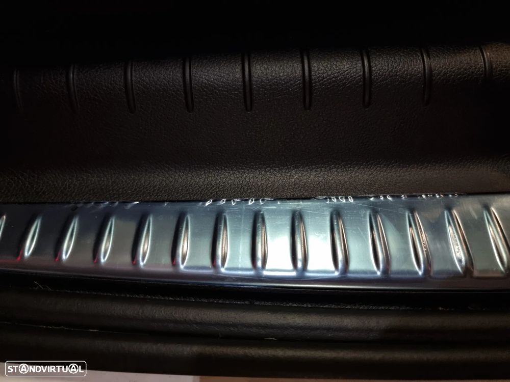 Mercedes-Benz C 300 e 9G-TRONIC Edition AMG Line - 33