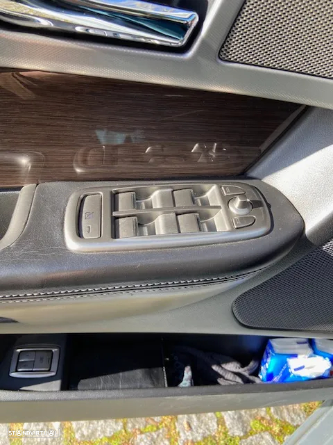 Jaguar XF 2.7 D V6 Premium Luxury - 3
