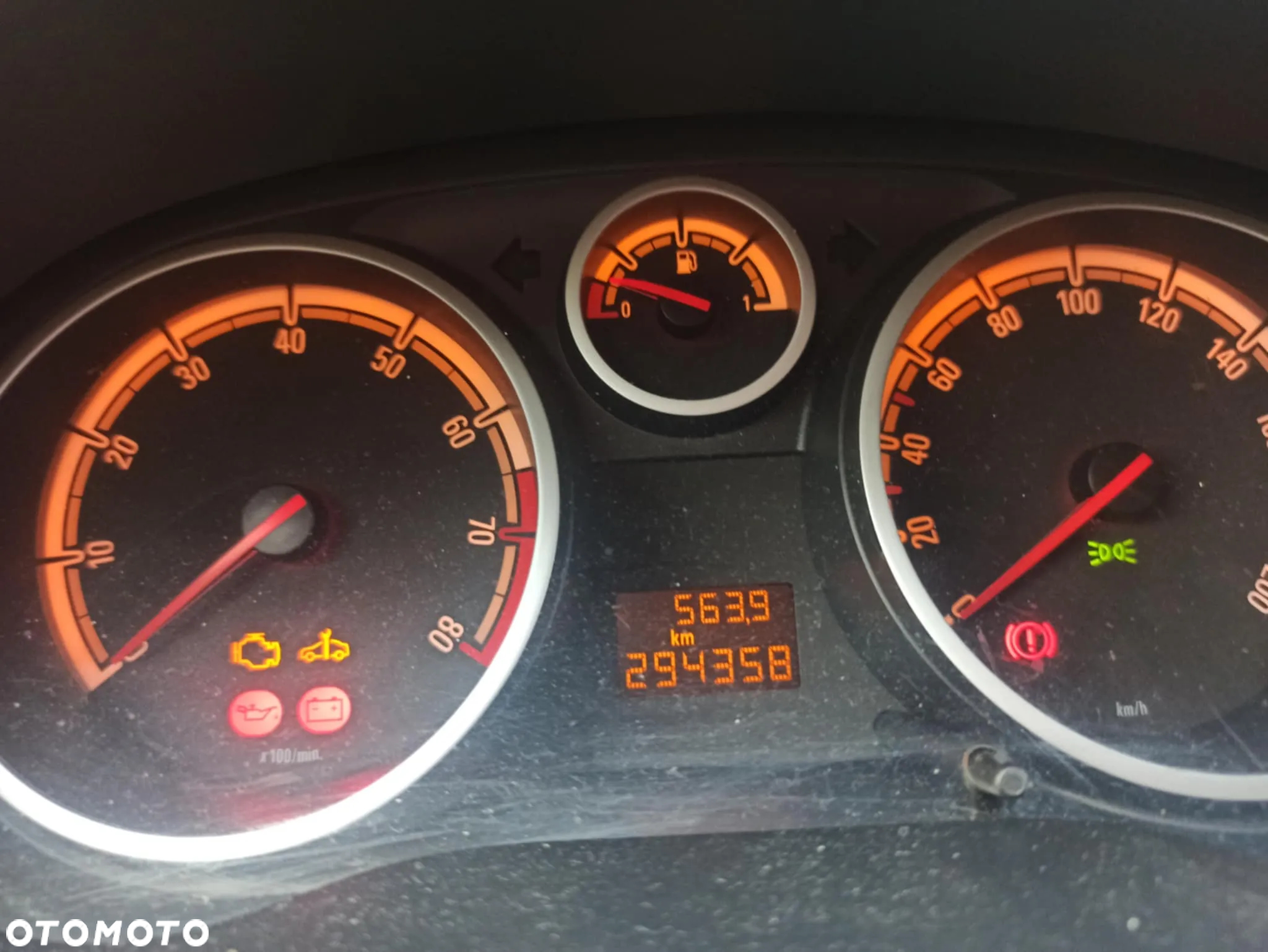 Opel Corsa 1.4 16V Cosmo - 4