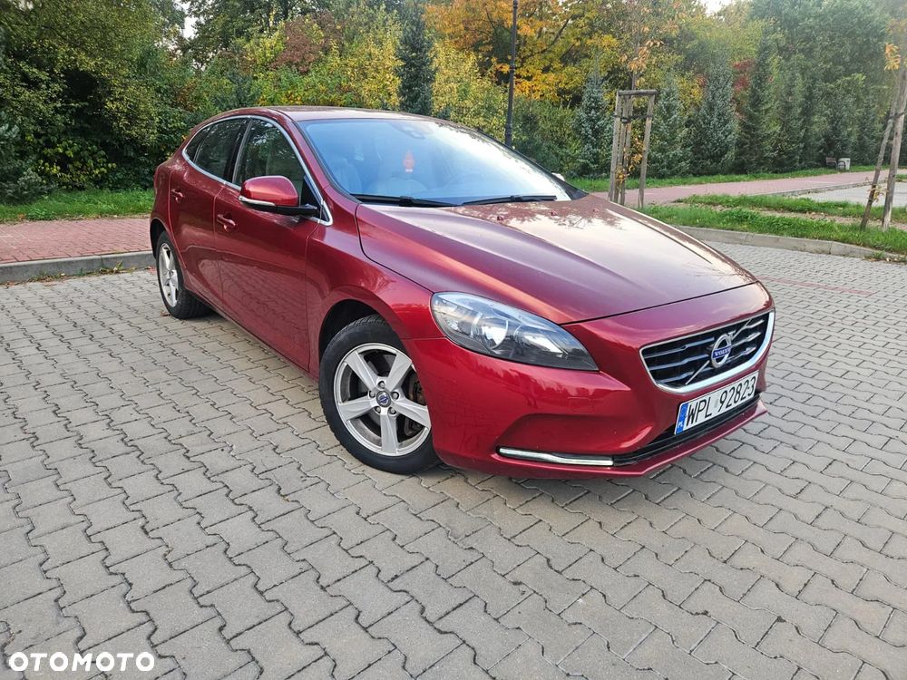 Volvo V40