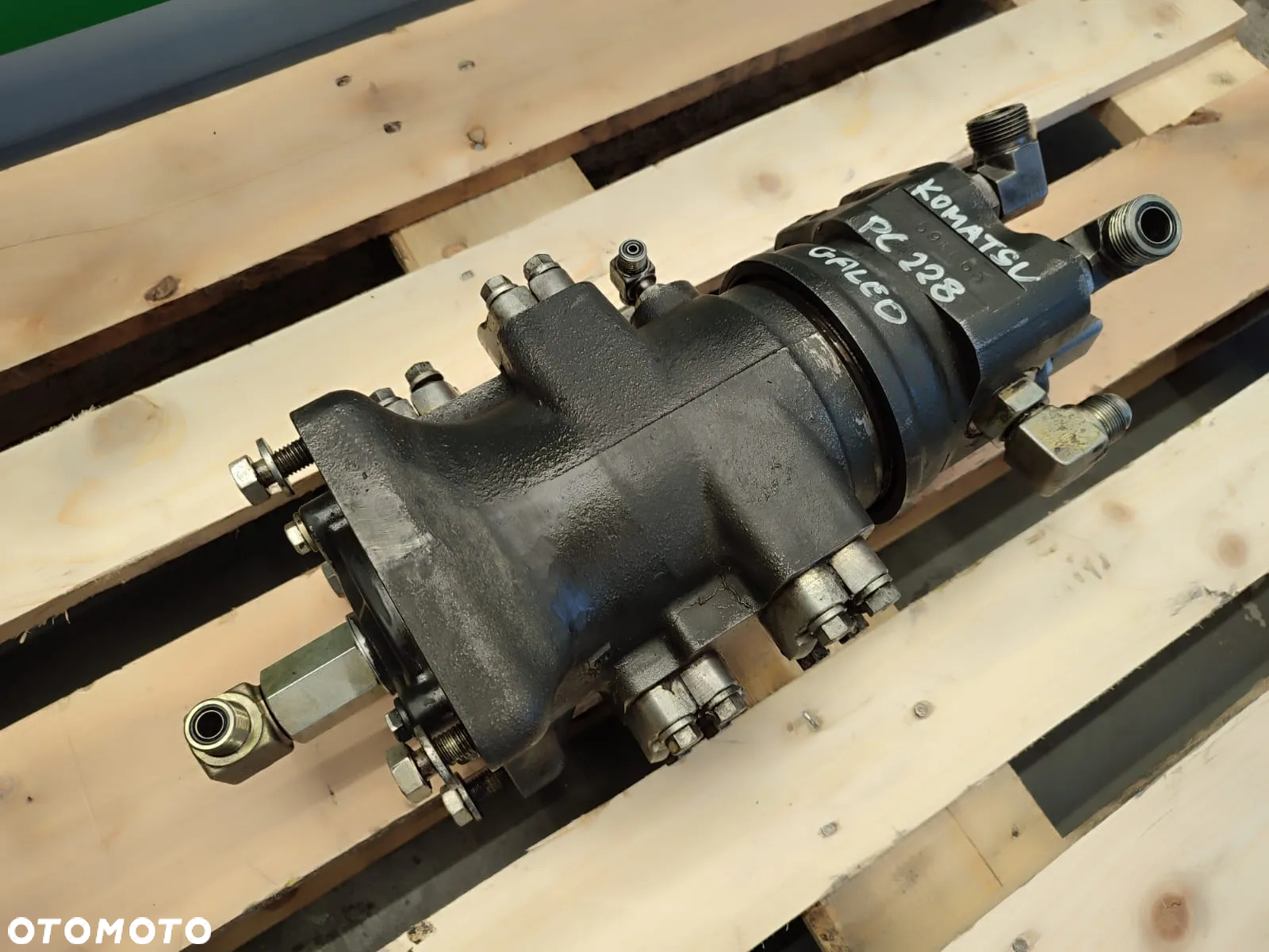 Rotator hydrauliczny 59K665 Komatsu PC228 - 5