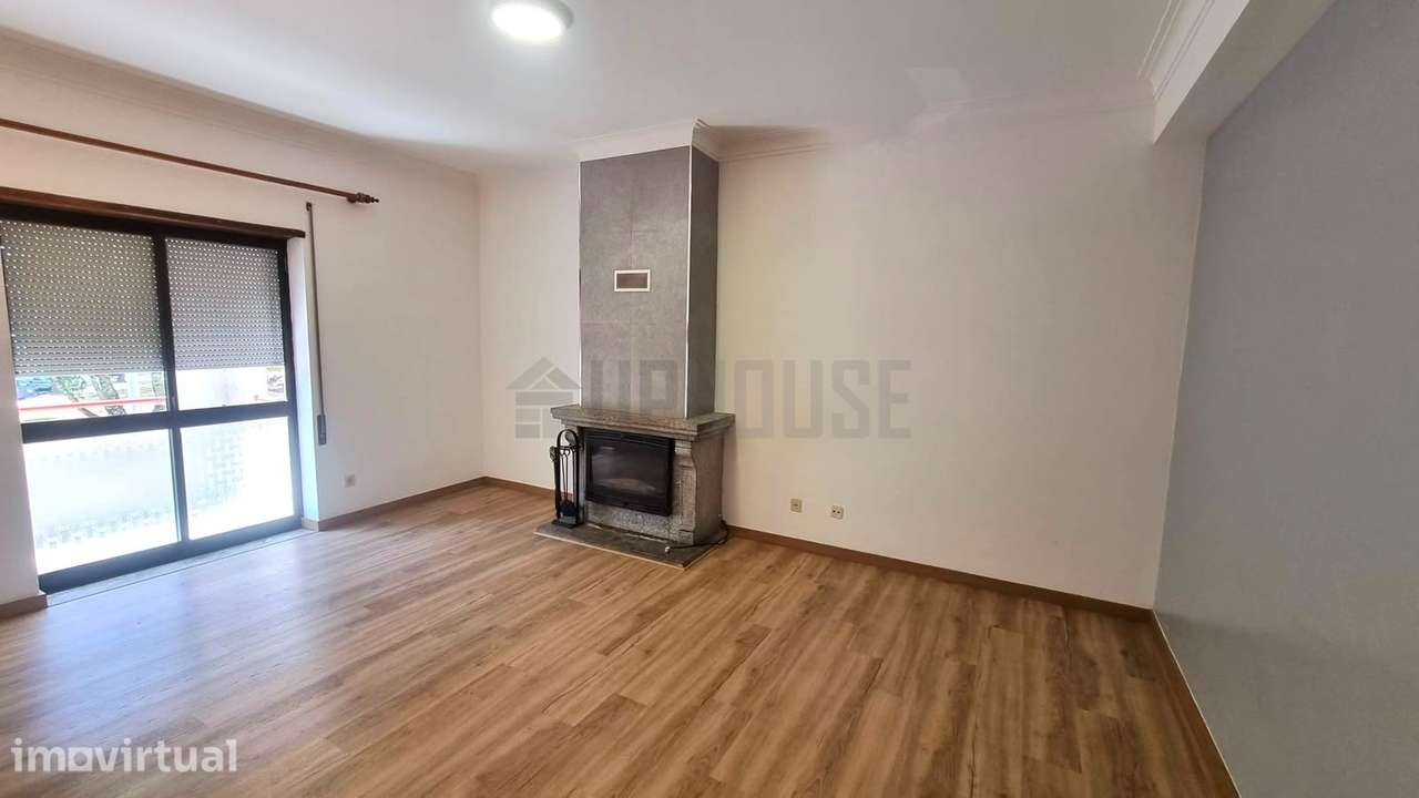 Apartamento T3 Junto ao Centro da Cidade e ao Palácio do Gelo - Grande imagem: 4/13