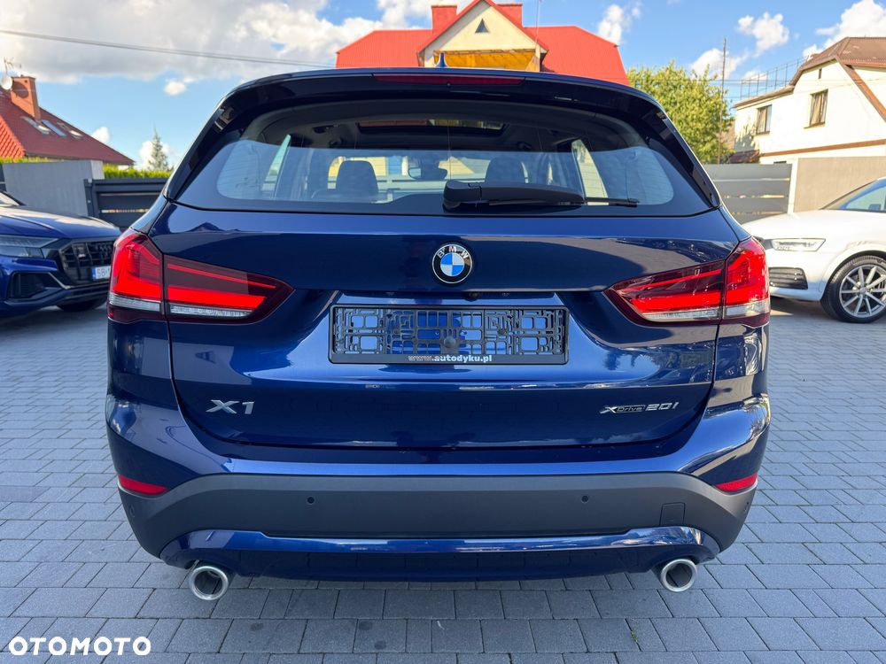 BMW X1 xDrive20i Advantage sport - 10