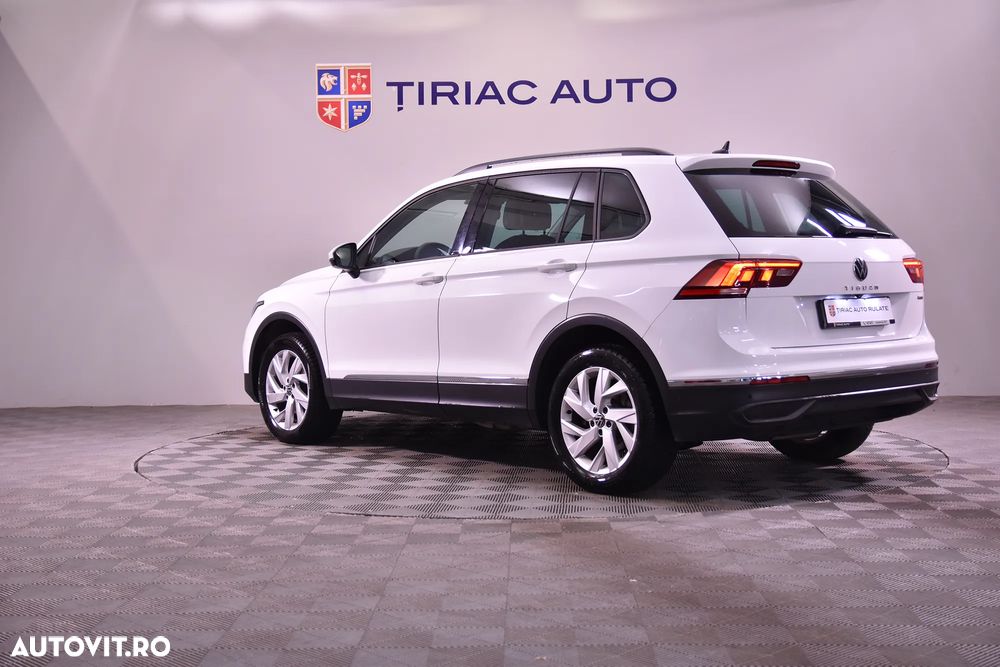 Volkswagen Tiguan - 4