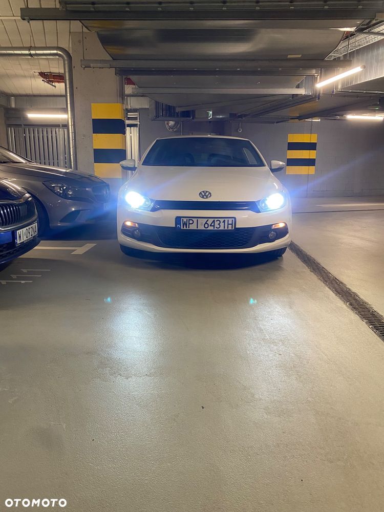 Volkswagen Scirocco 1.4 TSI DSG - 32