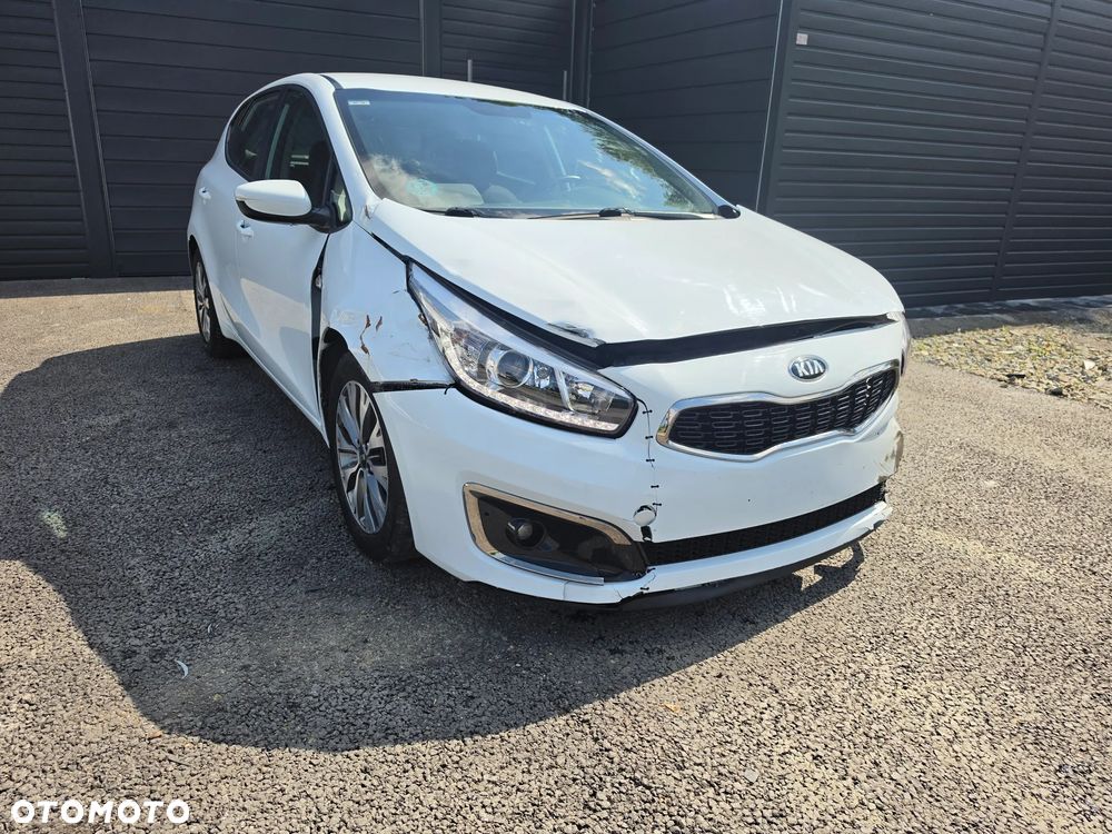 Kia Ceed 1.0 T-GDI ISG Platinum Edition - 13