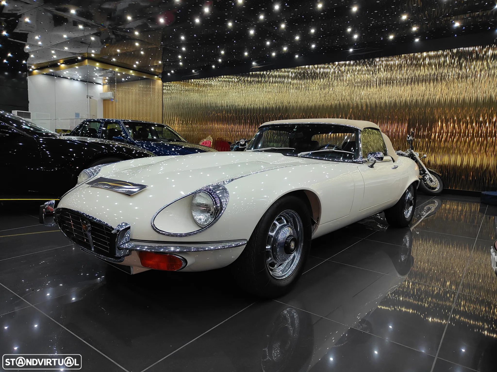 Jaguar E-Type - 1