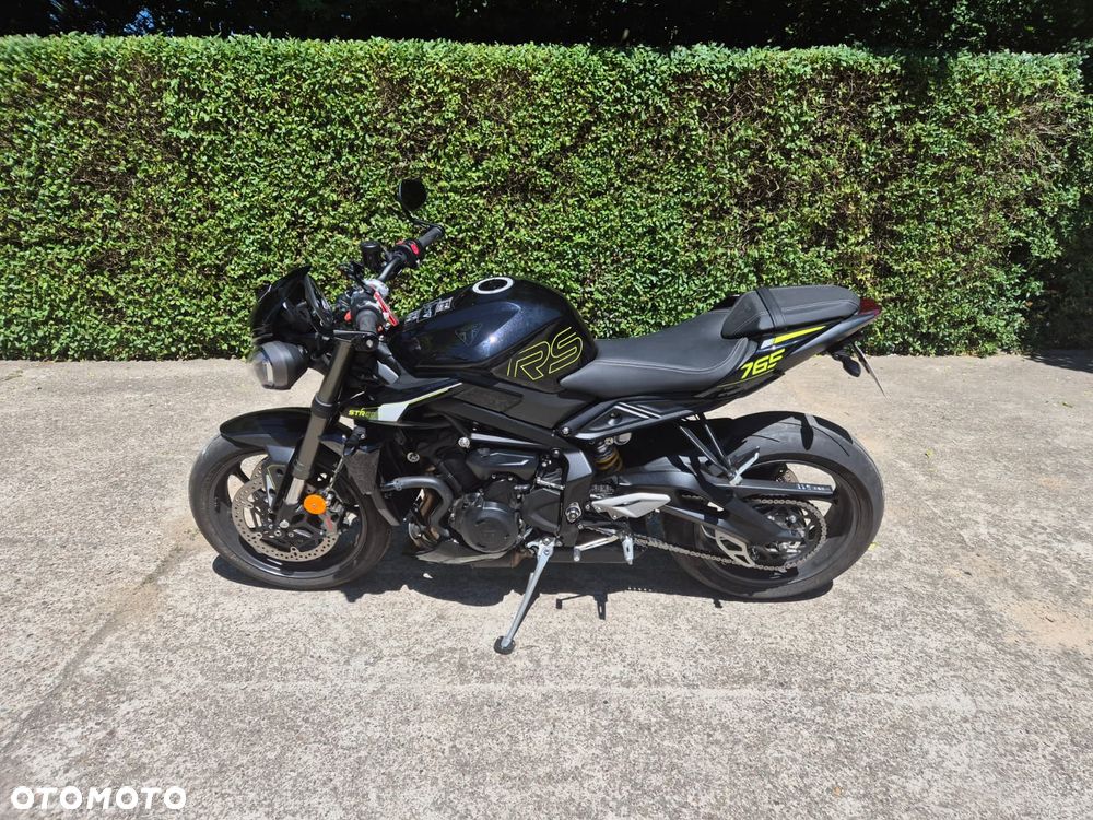 Triumph Street Triple - 1