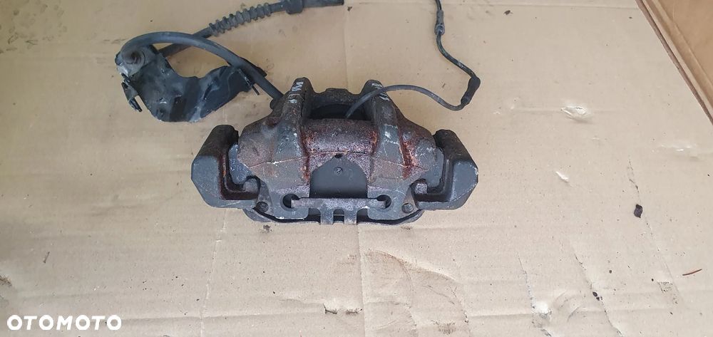 Zacisk hamulcowy lewy przód przedni lewy BMW 3 F30 F31 - 4