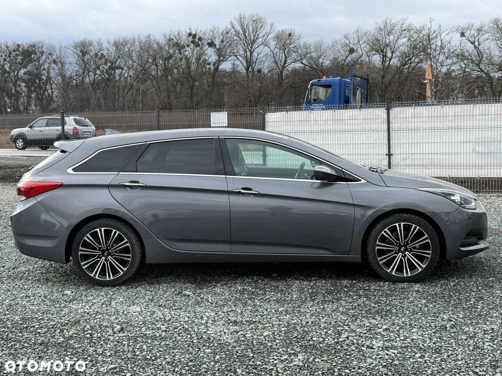 Hyundai i40 Kombi 1.7 CRDi Premium - 10