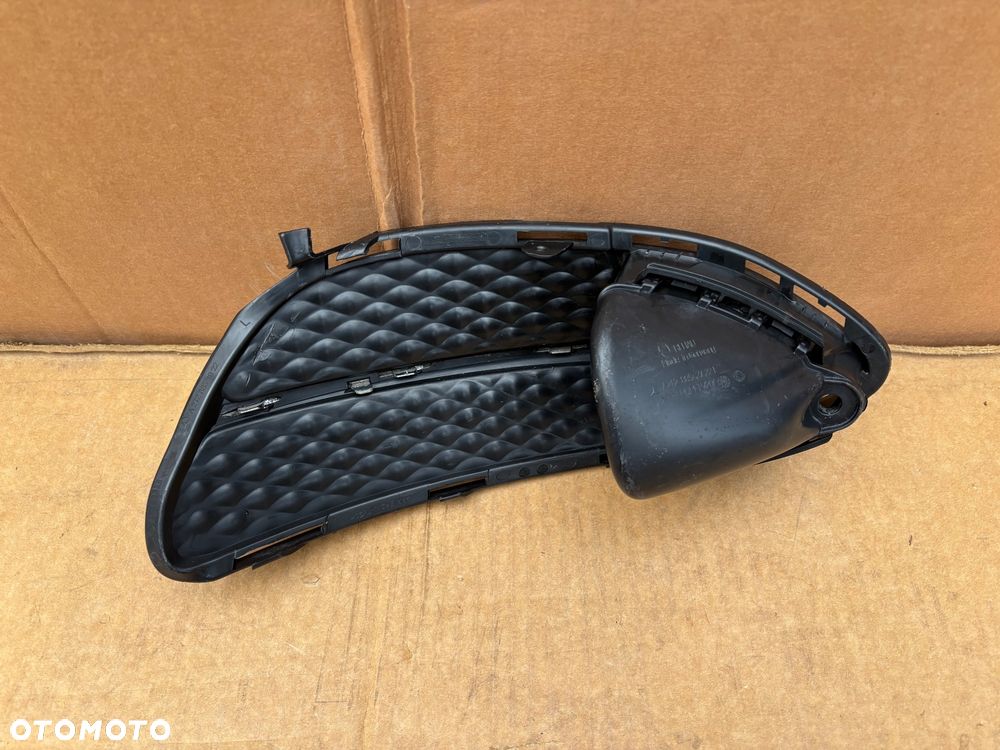 MERCEDES E KLASA W212 LIFT ORYGINALNA KRATKA ZDERZAKA PRZEDNIEGO LEWA LEWY PRZÓD CHROM A2128852722 A2128851922 - 2