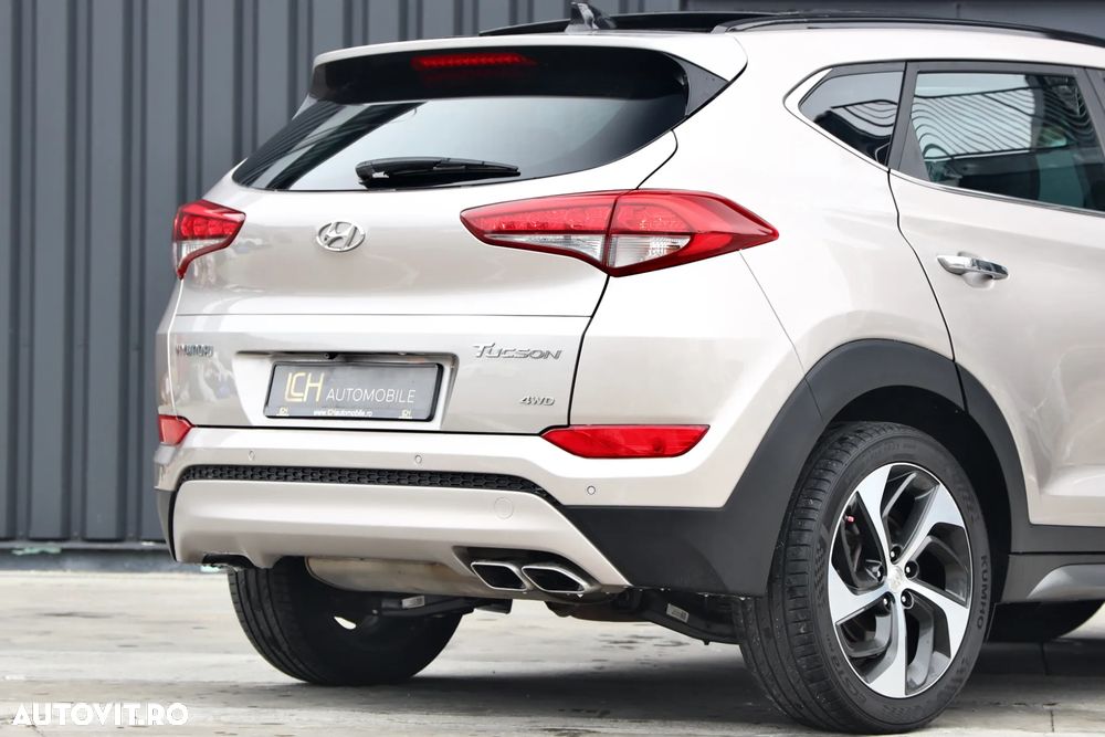 Hyundai Tucson 2.0 CRDI 4WD Automatik Premium - 11