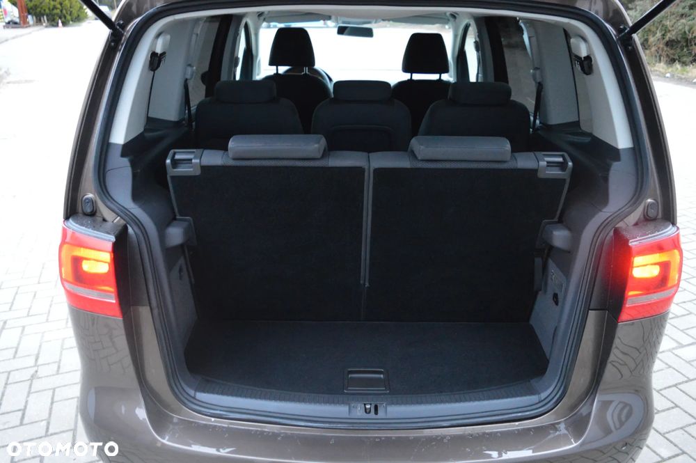 Volkswagen Touran 1.6 TDI DPF BlueMotion Technology Comfortline - 13