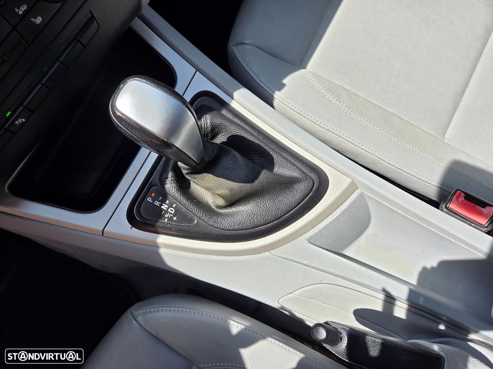 BMW 118 iA - 18