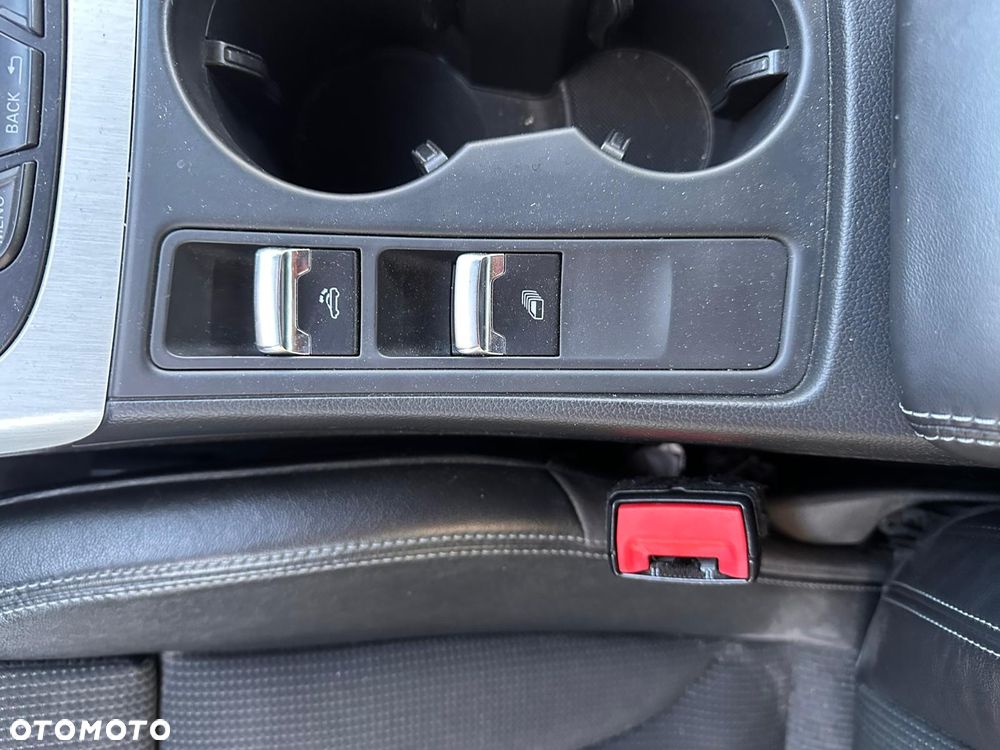 Audi A5 Cabrio 2.0 TDI DPF (clean diesel) quattro - 11