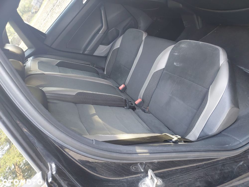 Volkswagen Polo - 17