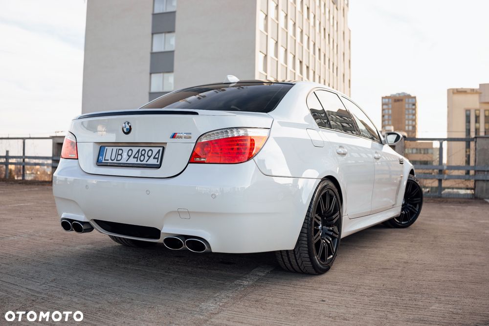 BMW M5 - 12