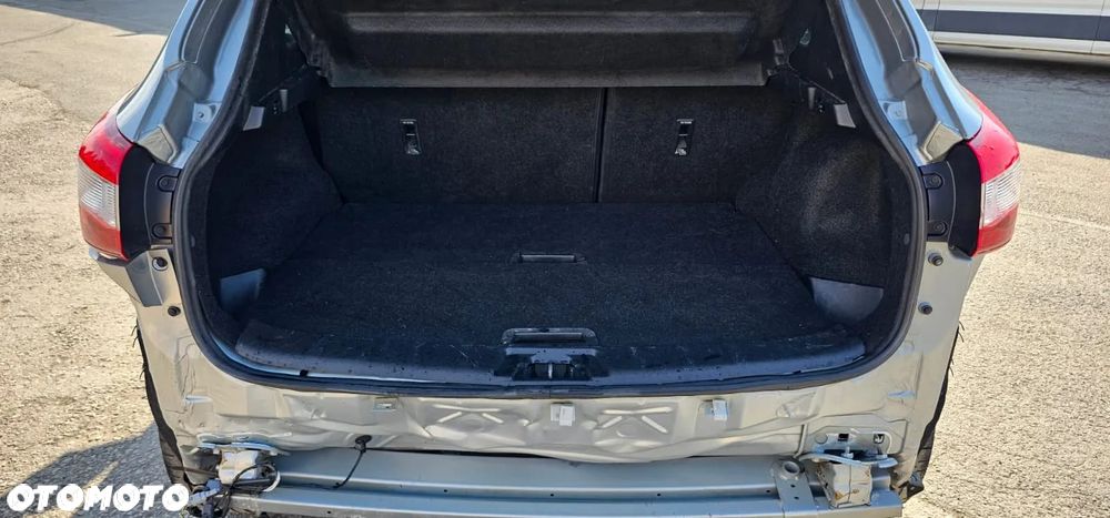 Nissan Qashqai 1.5 dCi N-Connecta EU6 - 16