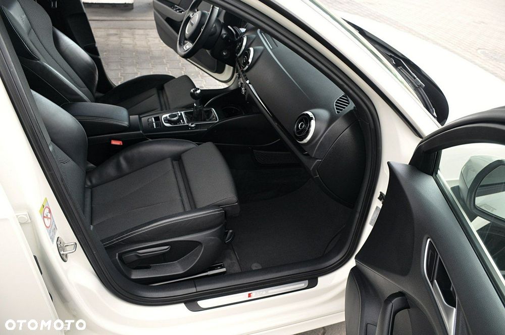 Audi A3 Sportback - 21
