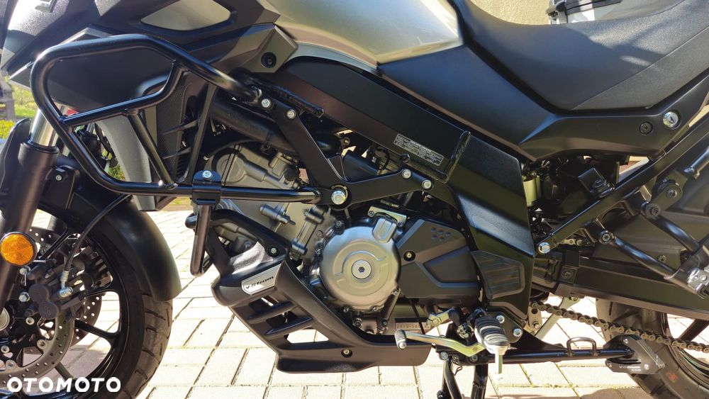 Suzuki V-STROM - 25