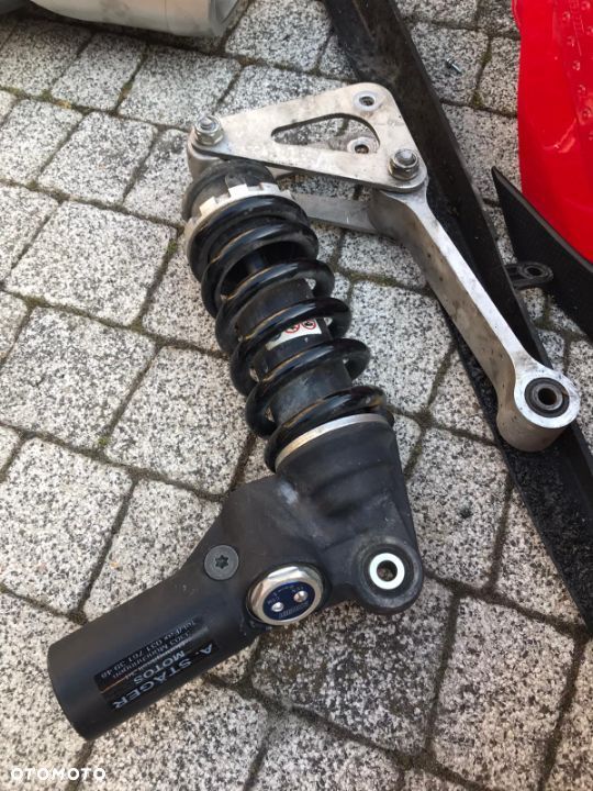 Honda CBR 1000 RR  SC59 rama   amortyzator  nakładka pług dolny - 12