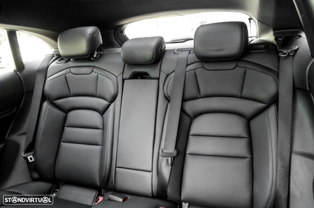 Porsche Taycan Sport Turismo 4S - 13