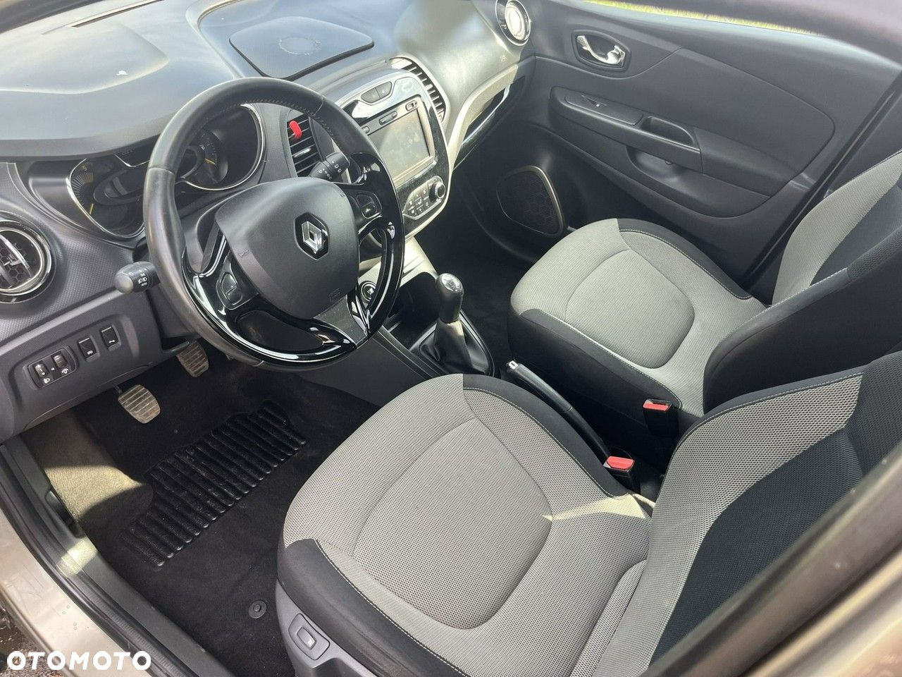 Renault Captur - 15